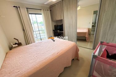 Sobrado &agrave; venda - 200m&sup2; - Jardim dos P&aacute;ssaros