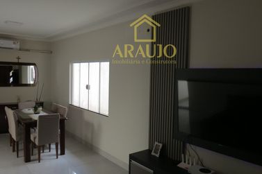 Casa &agrave; venda - 150m&sup2; - Jardim Tropical