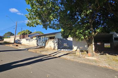 Casa &agrave; venda - 100m&sup2; - Jardim Panorama
