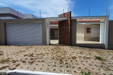 Casa &agrave; venda - 380m&sup2; - Zona I