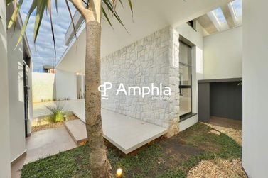 Casa &agrave; venda - 180m&sup2; - Recanto Tropical