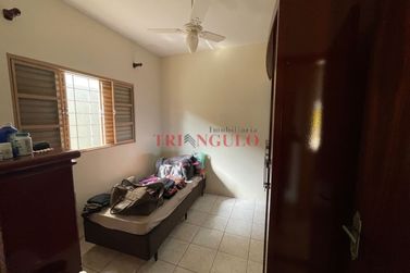Casa &agrave; venda - 141m&sup2; - ZONA II