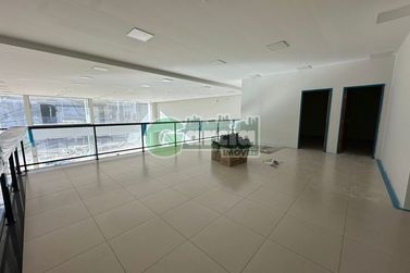 Sal&atilde;o Comercial para alugar - 730m&sup2; - Zona I
