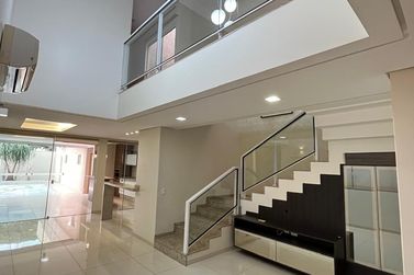 Sobrado &agrave; venda - 262m&sup2; - Zona II