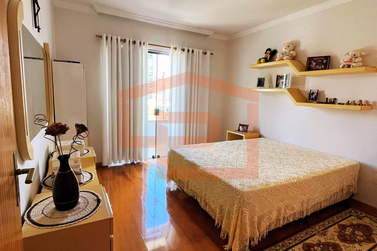 Sobrado &agrave; venda - 188m&sup2; - Zona II