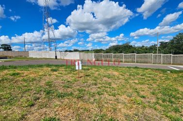 Terreno &agrave; venda - 270m&sup2; - PARQUE RESIDENCIAL INTERLAGOS 02