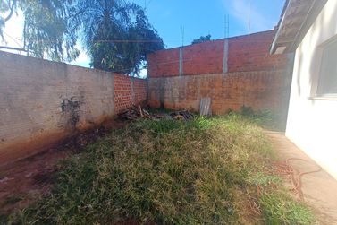 Casa &agrave; venda - 43m&sup2; - Conjunto Habitacional Sonho Meu