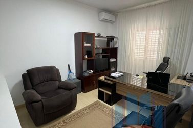 Casa &agrave; venda - 242m&sup2; - Zona I