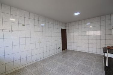 Casa para alugar - 203m&sup2; - ZONA IV