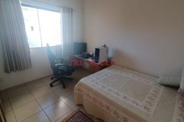 Casa &agrave; venda - 200m&sup2; - JARDIM DOS PRINCIPES