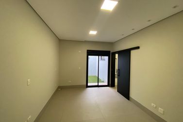 Casa &agrave; venda - 208m&sup2; - Parque Residencial Interlagos II