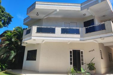 Sobrado &agrave; venda - 365m&sup2; - Zona II