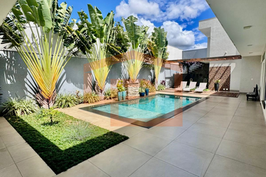 Casa &agrave; venda - 261m&sup2; - Zona II