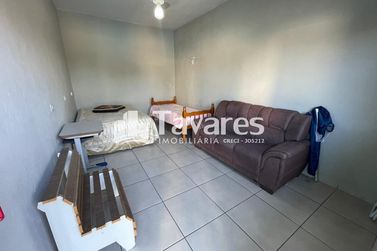 Casa &agrave; venda - 100m&sup2; - Parque Tarum&atilde;