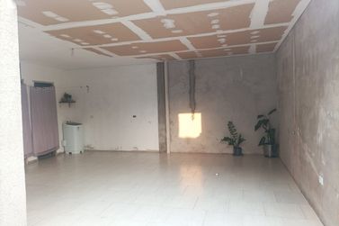 Casa &agrave; venda - 123m&sup2; - Conjunto Habitacional Sonho Meu