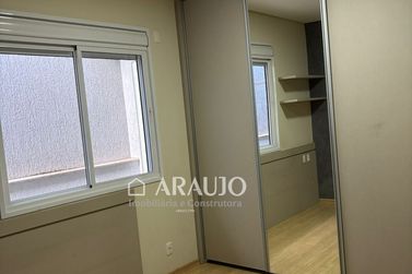 Casa &agrave; venda - 218m&sup2; - Condom&iacute;nio Residencial Portal das &Aacute;guas