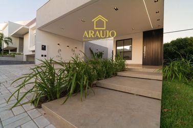 Casa &agrave; venda - 250m&sup2; - Zona VII