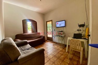 Casa &agrave; venda - 91m&sup2; - ZONA IV