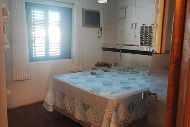 Sobrado &agrave; venda - 232m&sup2; - Zona II