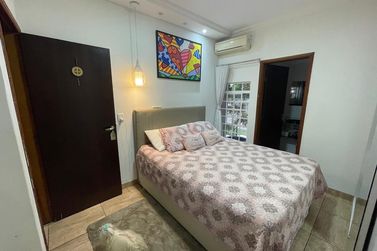 Casa &agrave; venda - 248m&sup2; - ZONA VII