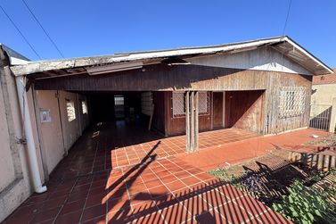 Casa &agrave; venda - 490m&sup2; - Zona II