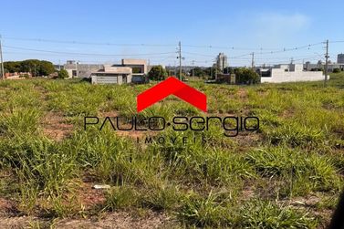 Terreno &agrave; venda - 360m&sup2; - PARQUE ONIX
