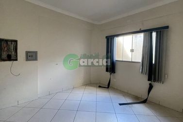 Sal&atilde;o Comercial para alugar - 280m&sup2; - Zona I-A
