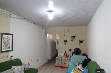 Sal&atilde;o Comercial &agrave; venda - 119m&sup2; - Zona Armazem