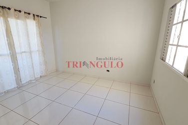 Sobrado &agrave; venda - 250m&sup2; - JARDIM DOS PRINCIPES
