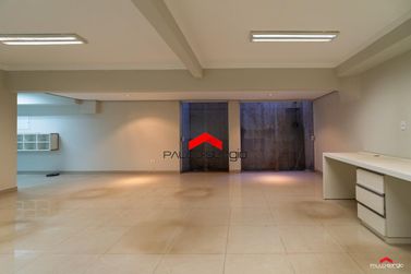 Sala Comercial &agrave; venda - 241m&sup2; - Zona I