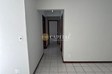 Apartamento para alugar - 110m&sup2; - Zona I