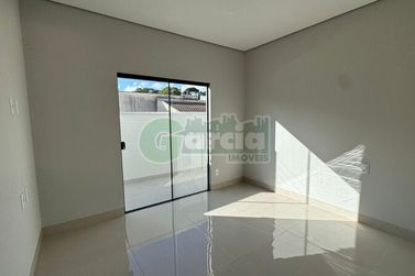 Casa &agrave; venda - 135m&sup2; - Zona III