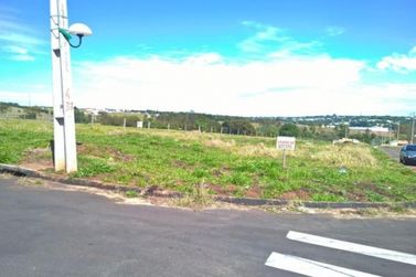 Terreno &agrave; venda - 304m&sup2; - Jardim Real