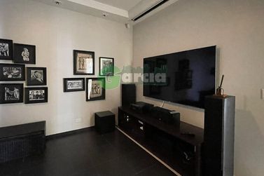 Casa &agrave; venda - 688m&sup2; - -