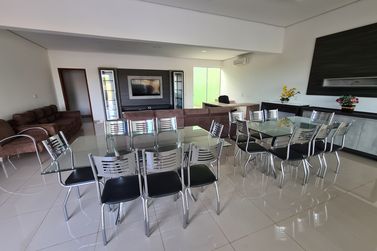 Casa &agrave; venda - 257m&sup2; - Condom&iacute;nio Porto Camargo