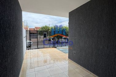 Casa &agrave; venda - 67m&sup2; - JARDIM ARAX&Aacute;