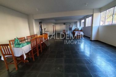 Apartamento para alugar - 74m&sup2; - Zona 6