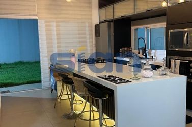 Casa &agrave; venda - 270m&sup2; - Jardim Alphavile