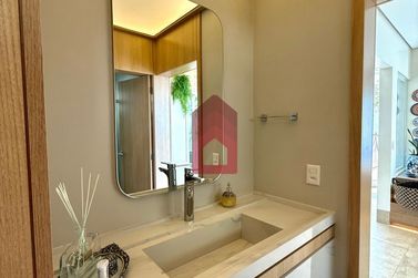 Casa &agrave; venda - 688m&sup2; - Condom&iacute;nio Residencial Soleil