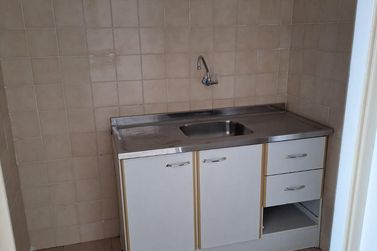 Sal&atilde;o Comercial &agrave; venda - 90m&sup2; - Zona 1