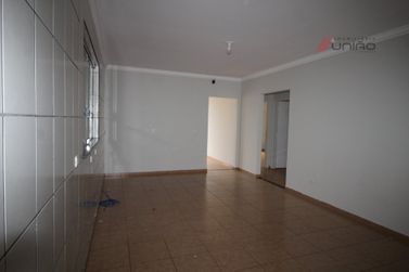 Casa &agrave; venda - 180m&sup2; - Zona V