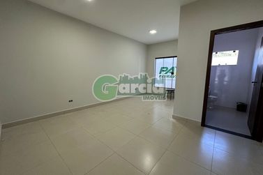 Sal&atilde;o Comercial para alugar - 730m&sup2; - Zona I