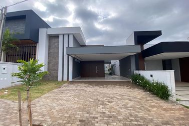 Casa &agrave; venda - 208m&sup2; - Parque Residencial Interlagos II