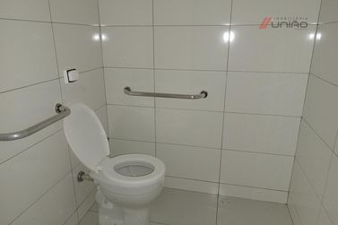 Sal&atilde;o Comercial para alugar - 200m&sup2; - Zona III