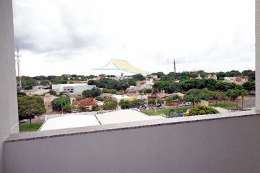 Apartamento &agrave; venda - 76m&sup2; - EDIF&Iacute;CIO MALIBU, AV. PARIGOT DE SOUZA, ZONA lV