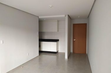 Apartamento &agrave; venda - 64m&sup2; - ZONA VII