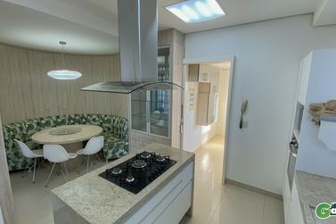 Apartamento para alugar - 269m&sup2; - Zona III