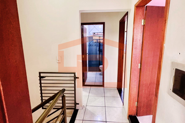 Sobrado &agrave; venda - 165m&sup2; - Jardim dos Pass&aacute;ros