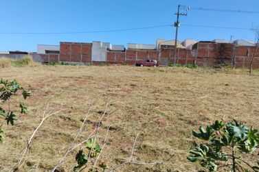 Terreno &agrave; venda - 4095m&sup2; - JARDIM IP&Ecirc;