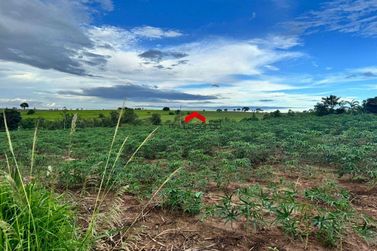 Ch&aacute;cara &agrave; venda - 121m&sup2; - Jardim Universit&aacute;rio
